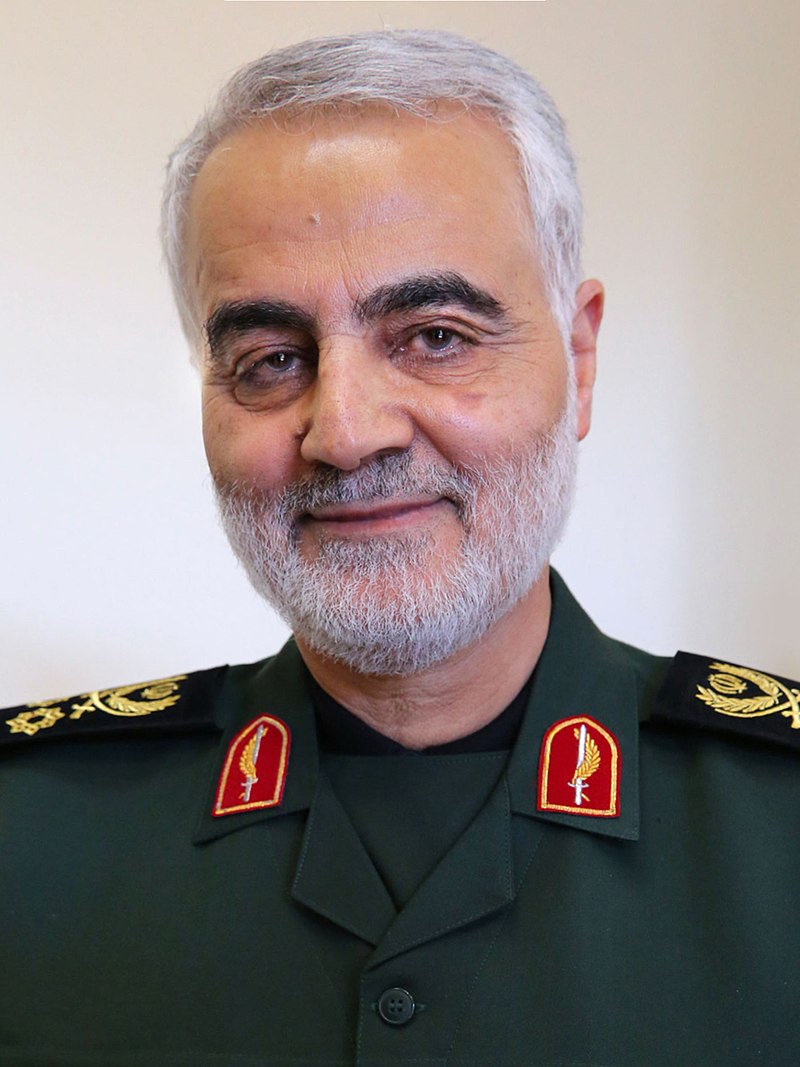 800px Qasem Soleimani with Zolfaghar Order cropped