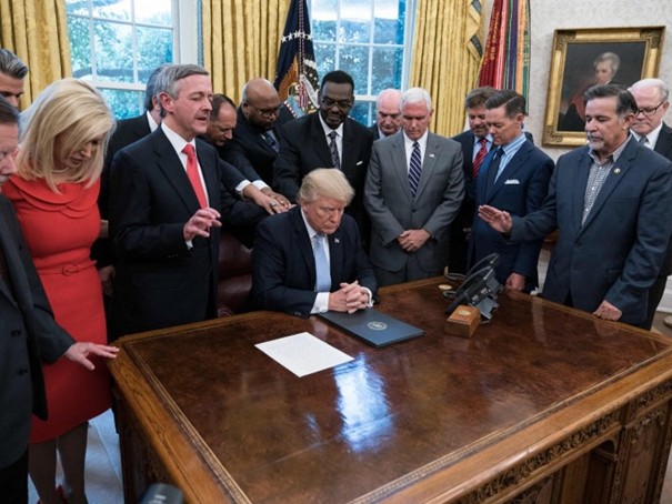 hjhhgtgfqqwq42220mlk